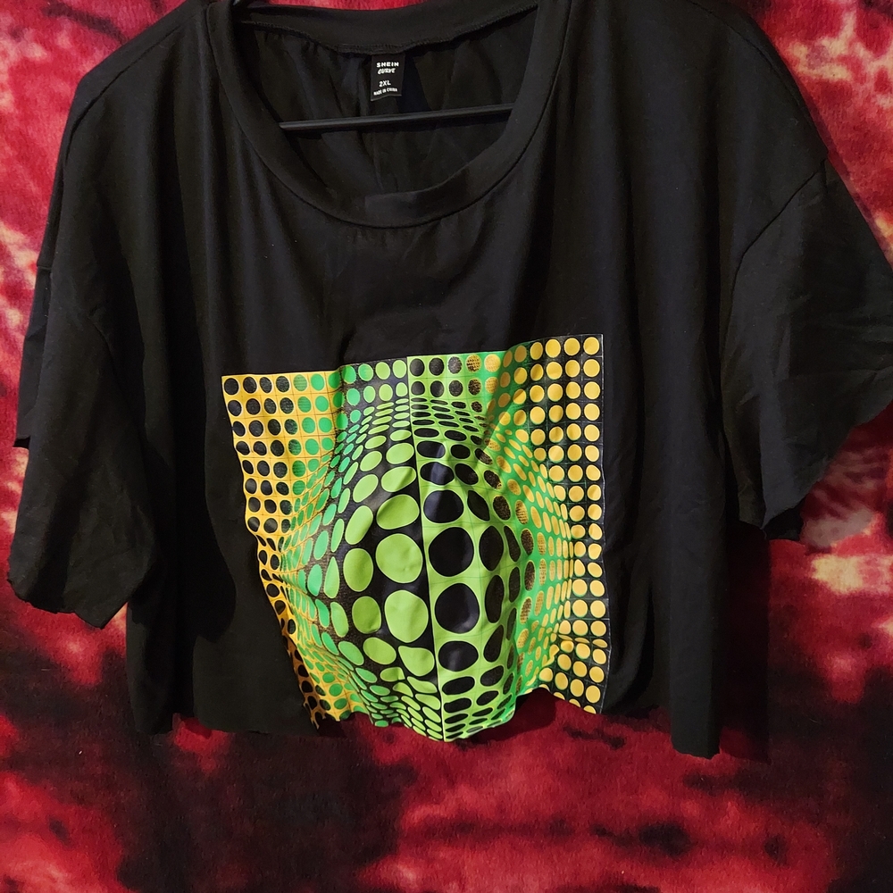 SHEIN Black Short Sleeve Tee with Green and Yellow Optical Dot Print